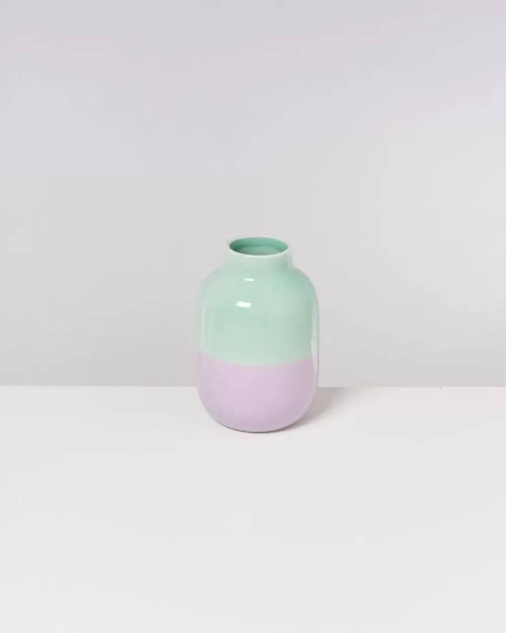 Motel a Miio Nuno Vase M Pastellmint Lila